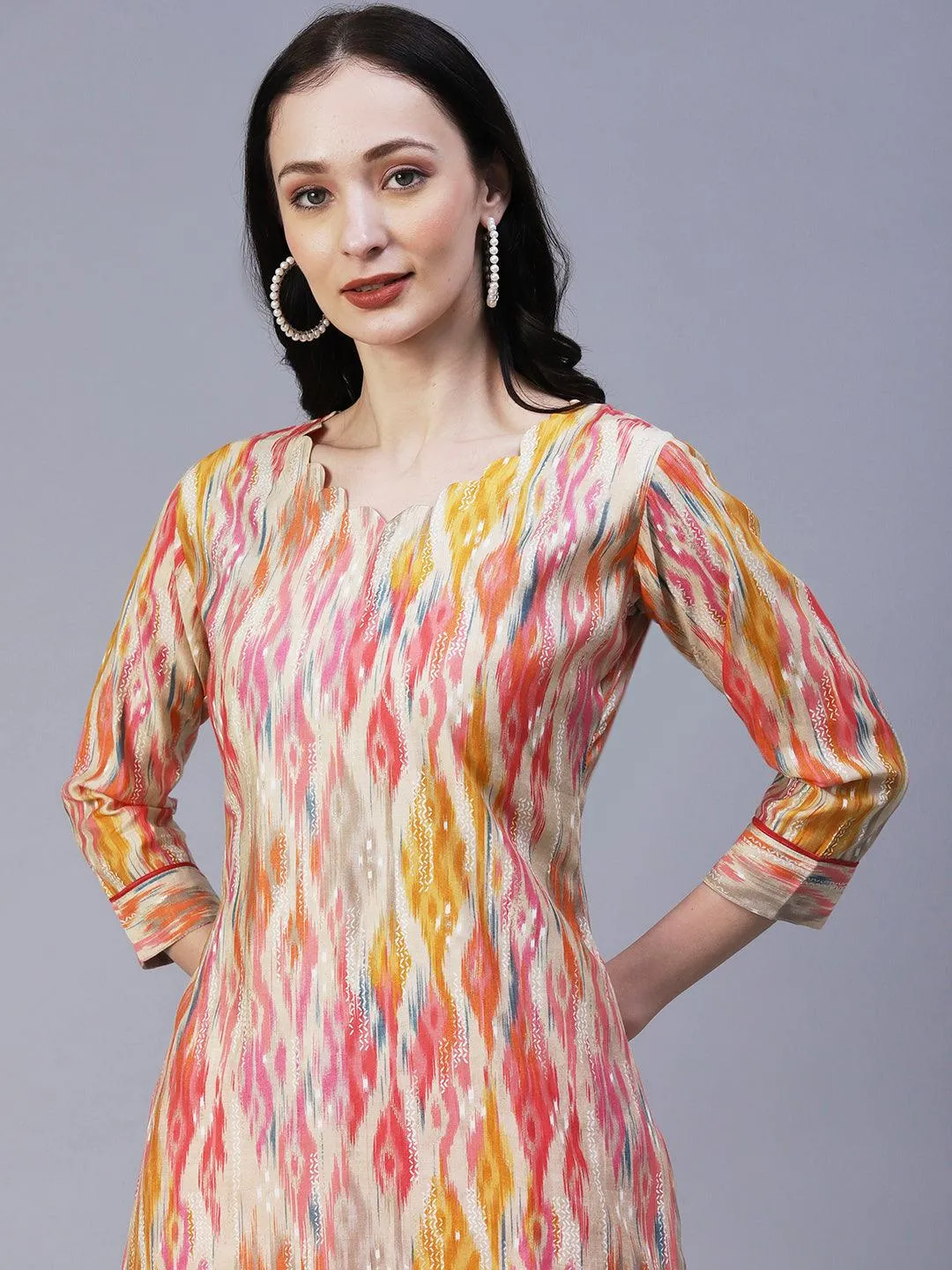 Abstract Ikkat Printed & Foil Printed Scallop Hem Kurta - Multi