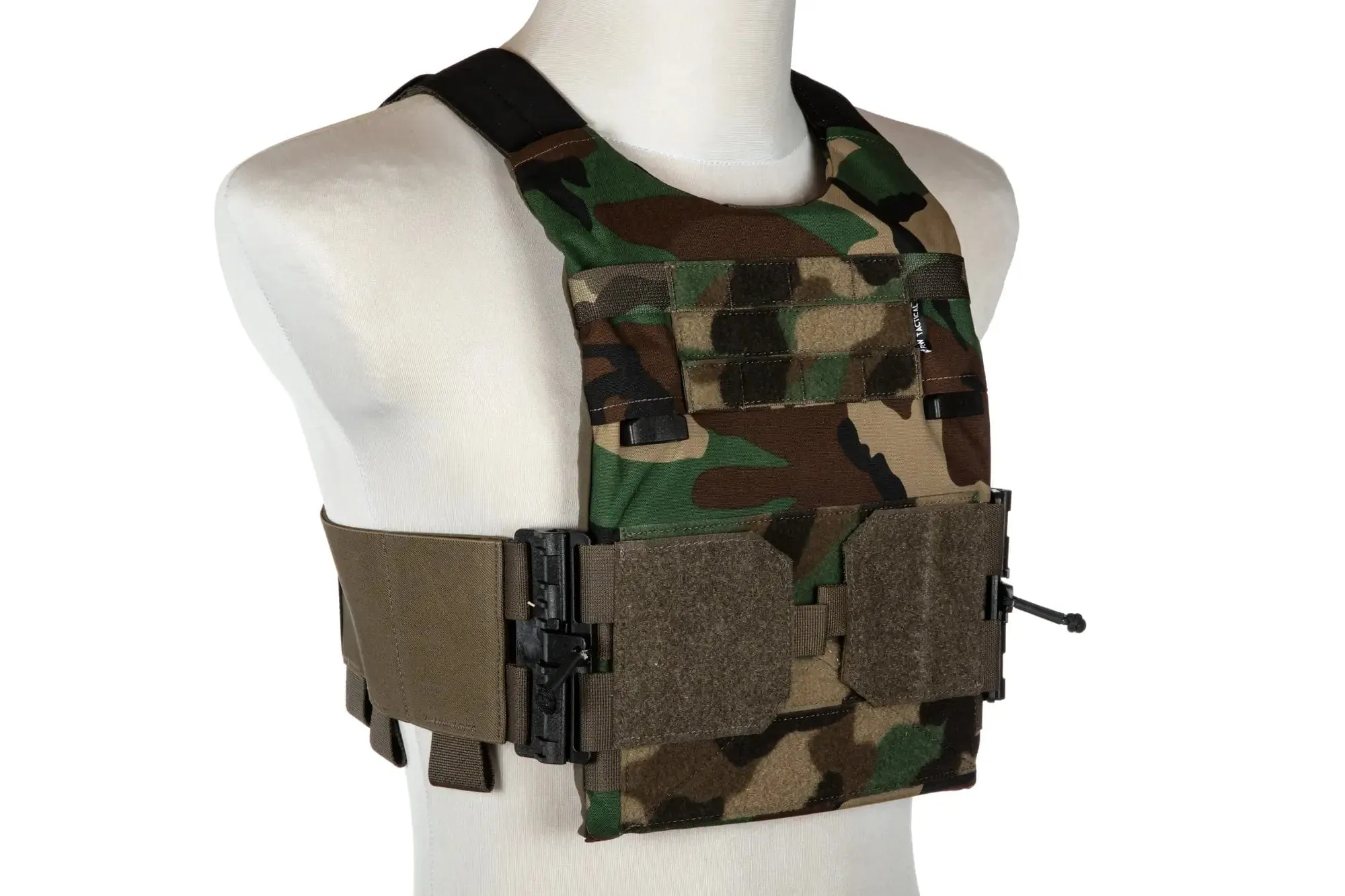 LV/119 Plate Carrier Woodland