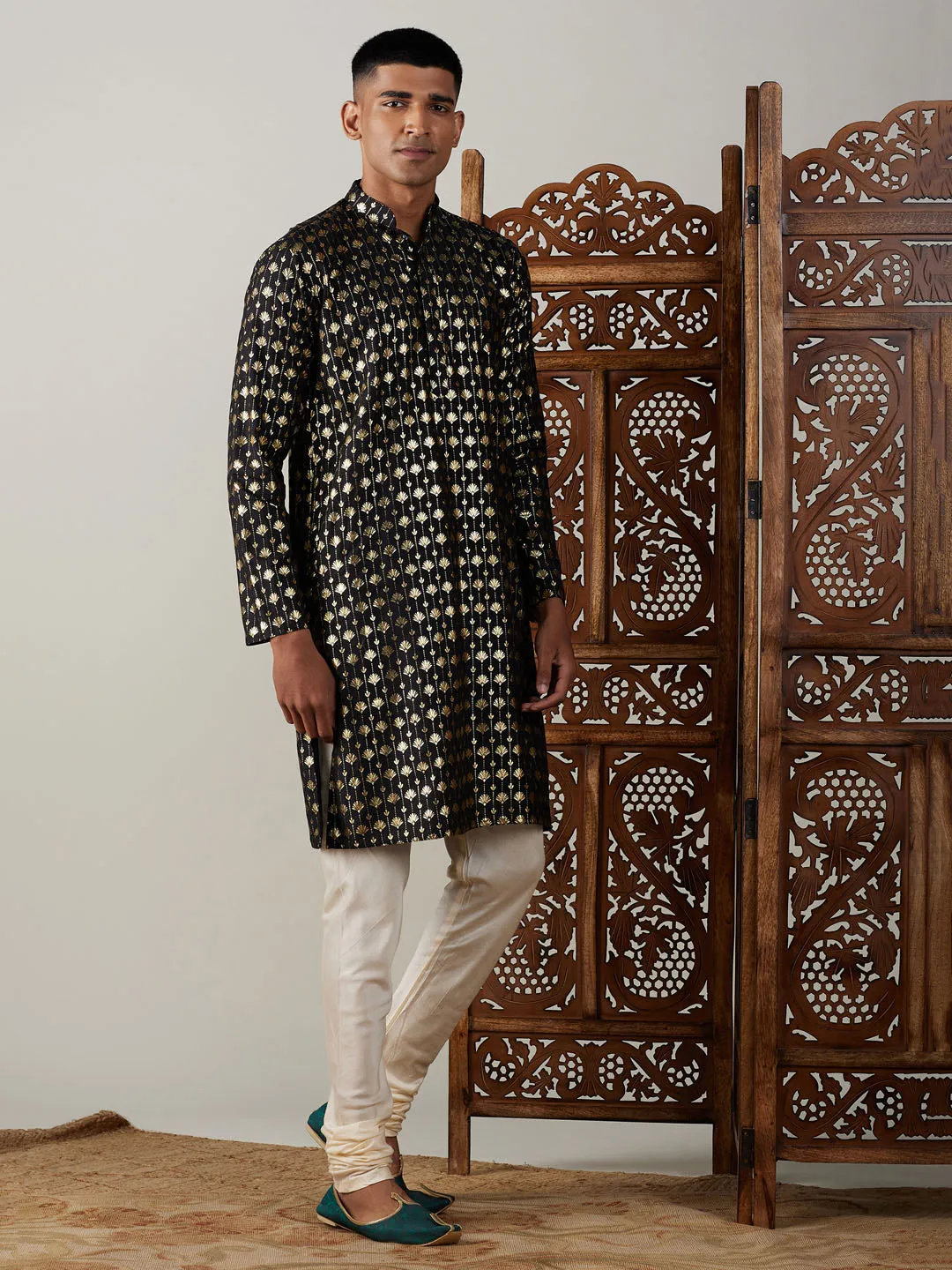 VASTRAMAY Men's Black Foil Printed Kurta
